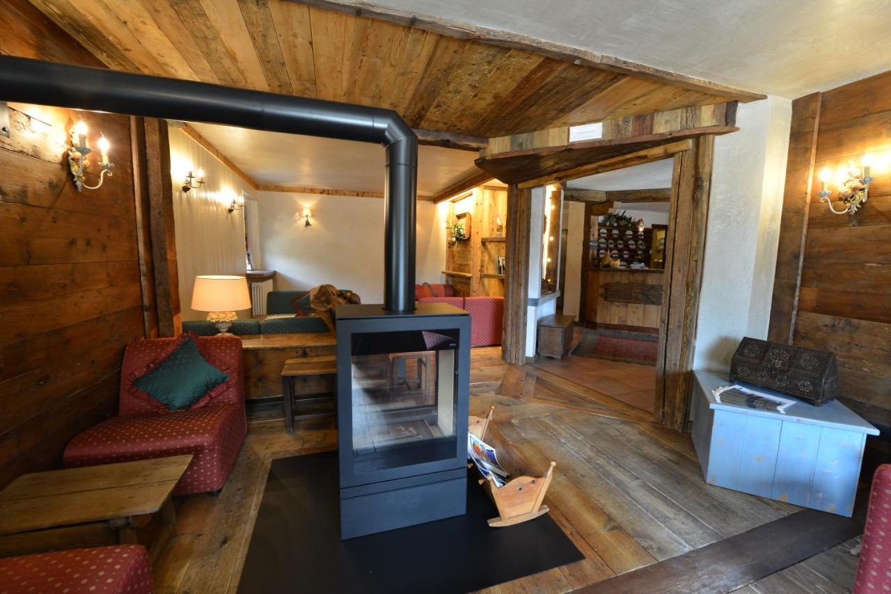 La Madonnina Del Gran Paradiso Wellness Hotel Cogne Exteriör bild