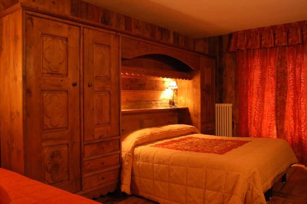 La Madonnina Del Gran Paradiso Wellness Hotel Cogne Exteriör bild