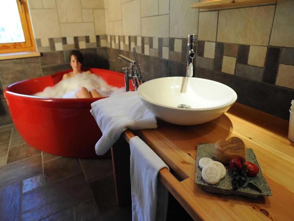 La Madonnina Del Gran Paradiso Wellness Hotel Cogne Exteriör bild