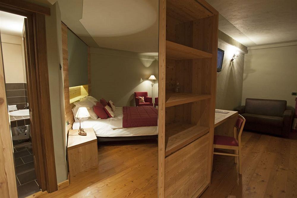 La Madonnina Del Gran Paradiso Wellness Hotel Cogne Exteriör bild