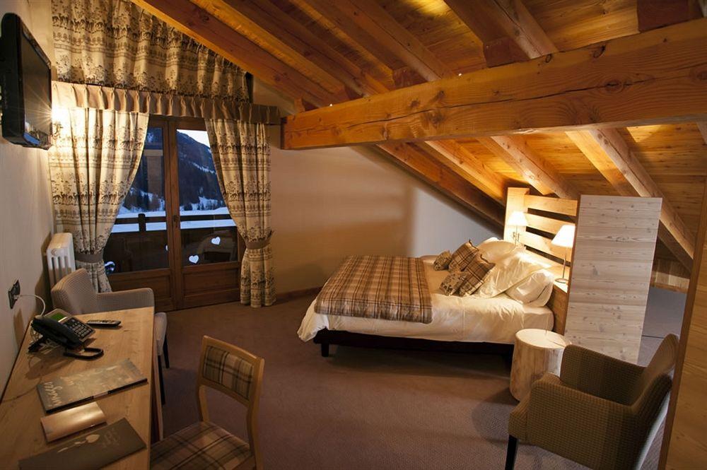 La Madonnina Del Gran Paradiso Wellness Hotel Cogne Exteriör bild